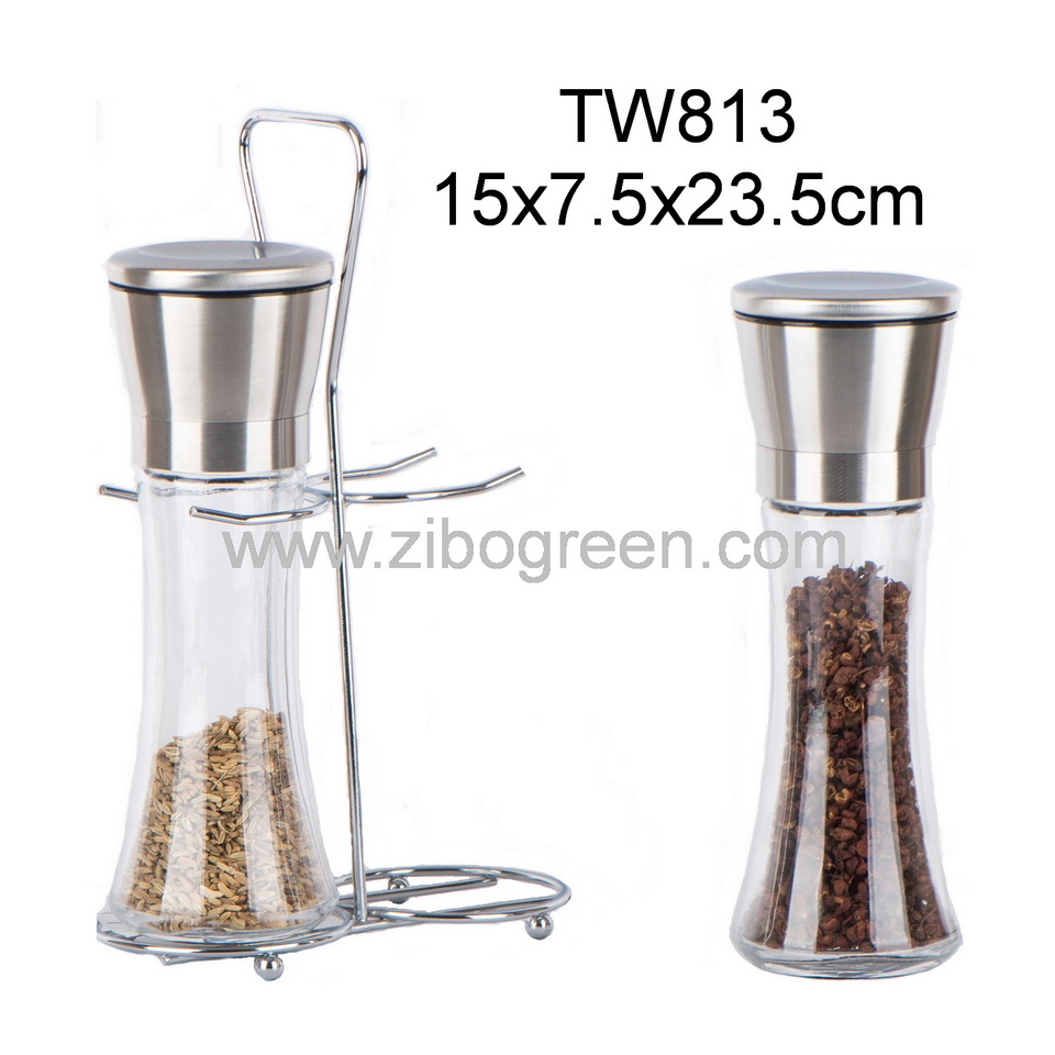 TW813