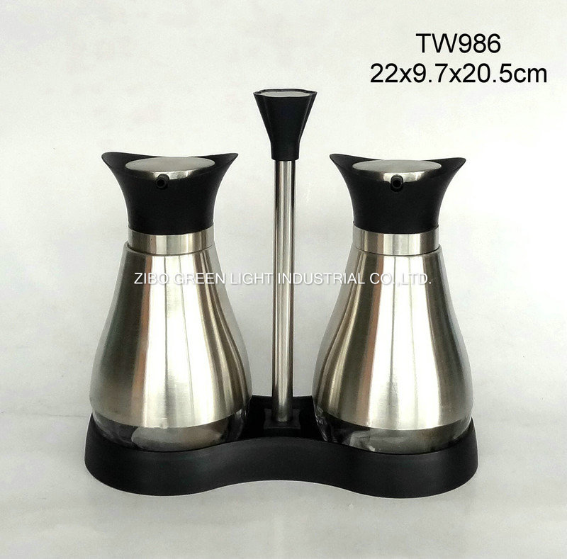 TW986